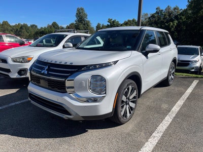 2026 Mitsubishi Outlander Base