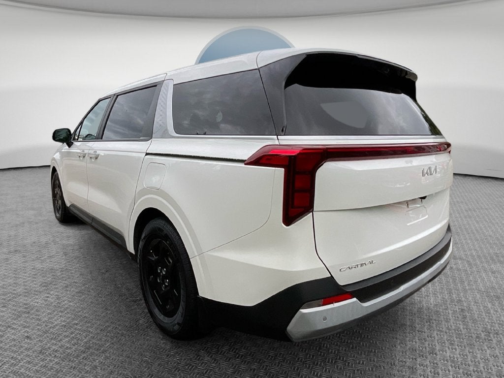 2025 Kia Carnival LXS