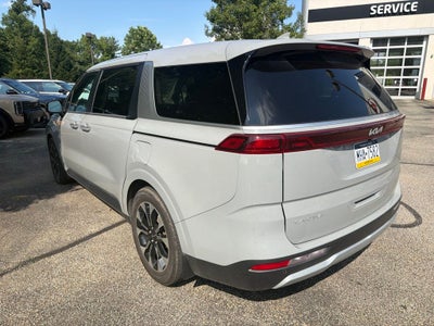 2024 Kia Carnival EX