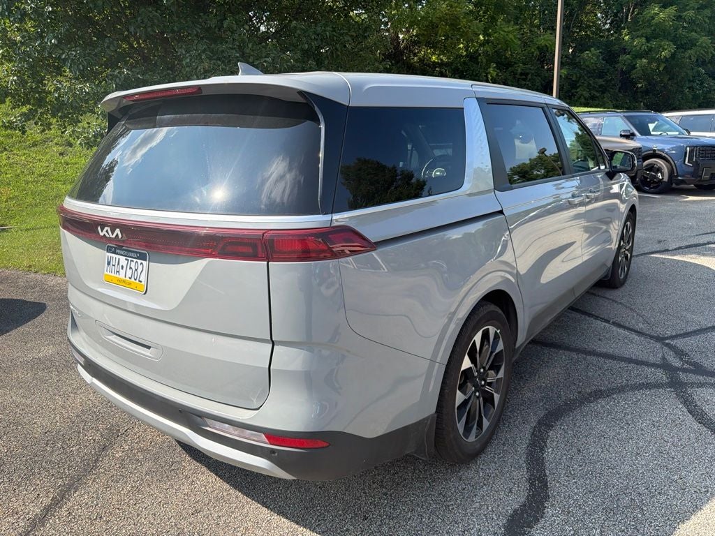 2024 Kia Carnival EX